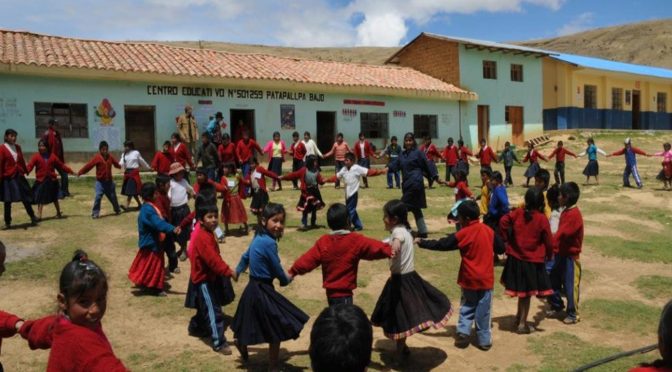 Contribuir a la construcción de una cultura de paz en el Perú.